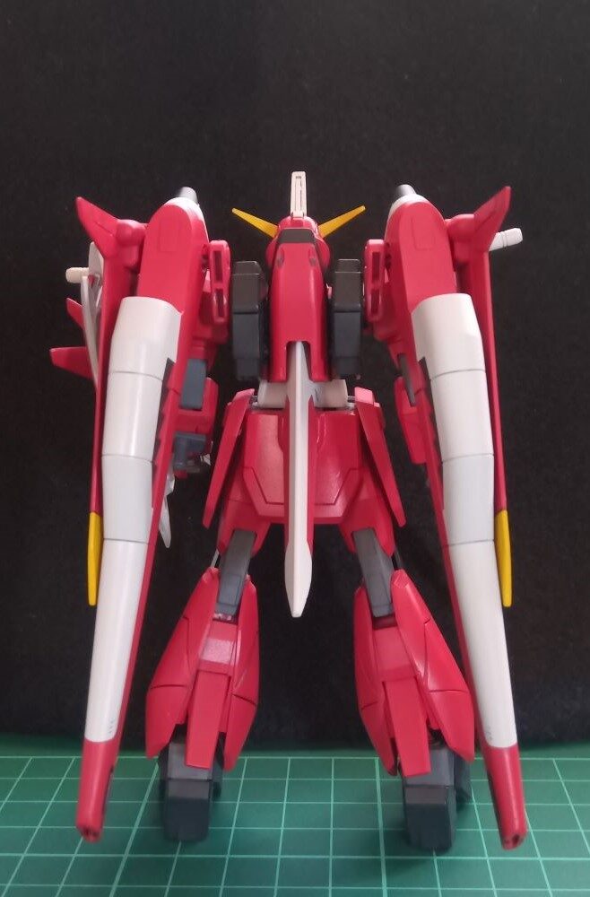 本体全身後ろ図